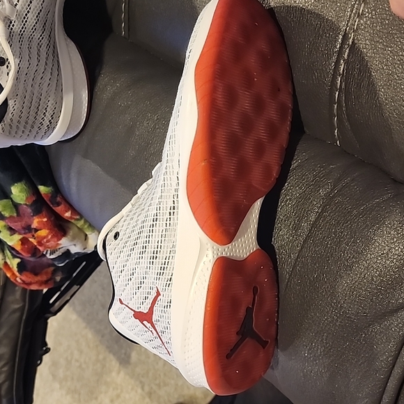 Jordan BFly White Size 12 - Picture 6 of 8